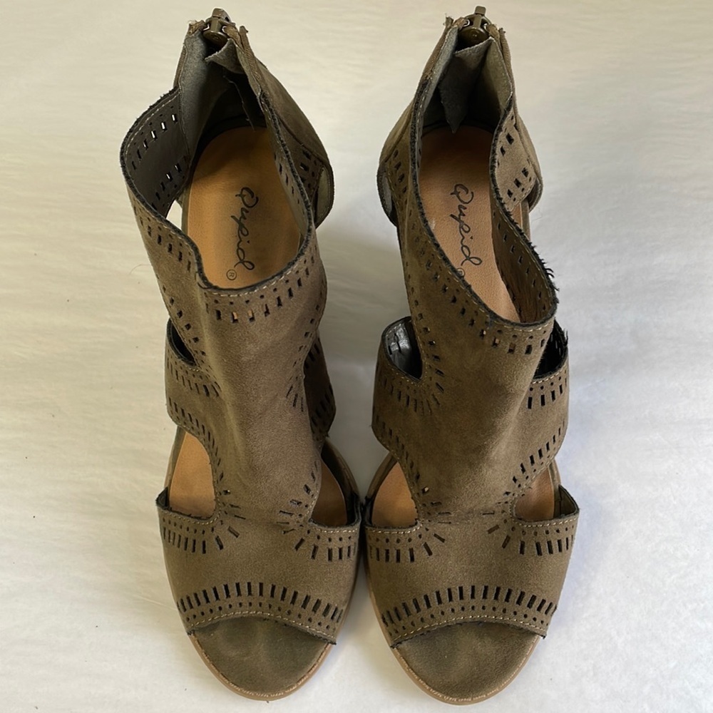 Qupid olive green peep toe cutout ankle zip bootie